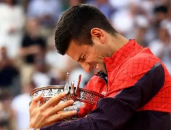 Novak Djokovic Raih Trofi French Open 2023 Setelah Mengalahkan Casper Ruud: Gelar Ketiga dan Rekor Grand Slam Terbanyak