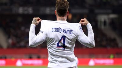 Sergio Ramos Menimbang Peluang di Klub Arab untuk Musim Depan