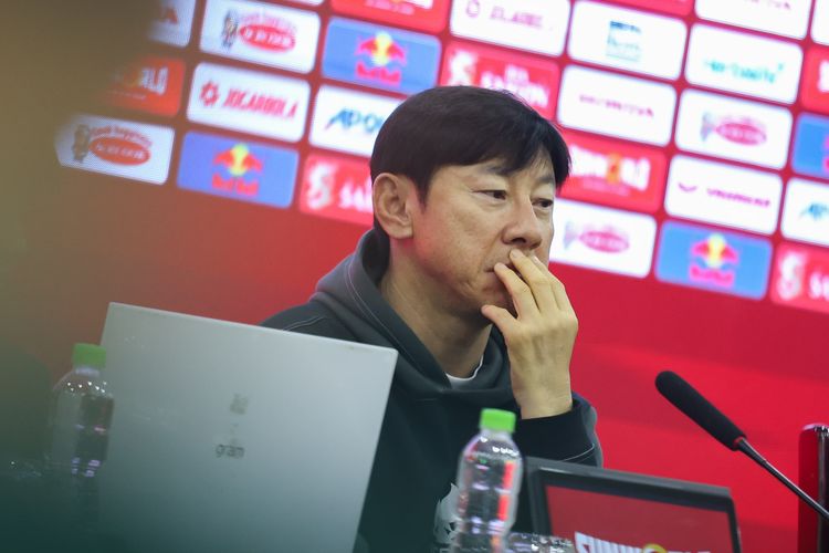 Shin Tae-yong dibuat stres karena polemik pemanggilan pemain ke timnas U23 Indonesia untuk Piala Asia U23 2024.(Dok. PSSI)